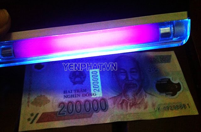 Tia UV phát hiện tiền giả của máy đếm tiền